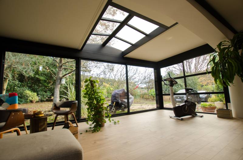 Pose de véranda  de grande qualité  en aluminium sur mesure  autour de la commune de Audenge Nord Bassin