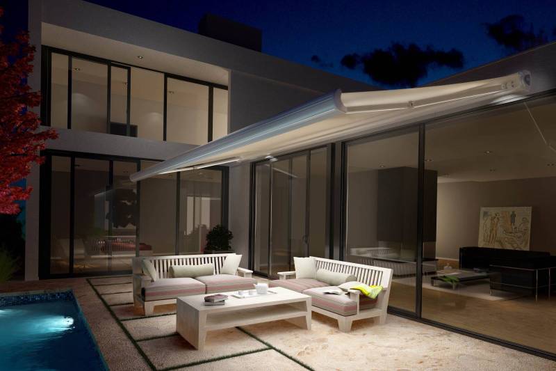 Sublimer votre villa au Pyla sur le Bassin d'Arcachon avec nos stores sur mesure : l'alliance parfaite entre protection solaire et élégance architecturale